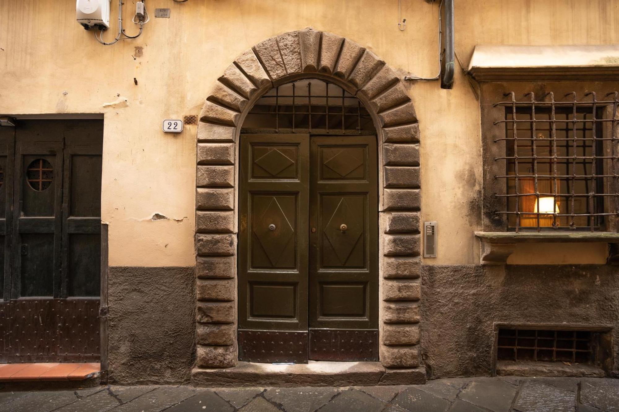 Il Gallo - Charming Apartment In Lucca Heart Buitenkant foto